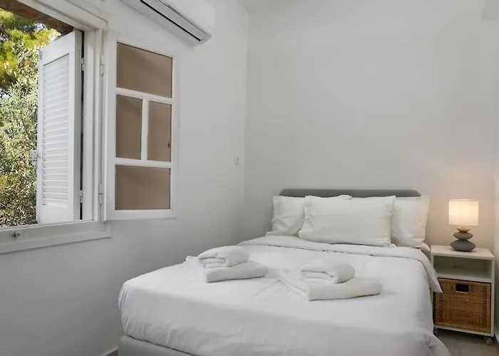 Villa Artemis In Small Kounoupi Porto Heli