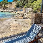 Vila Artemis In Small Kounoupi