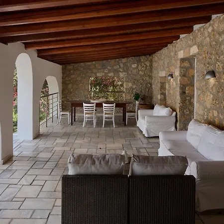 Artemis In Small Kounoupi Porto Cheli