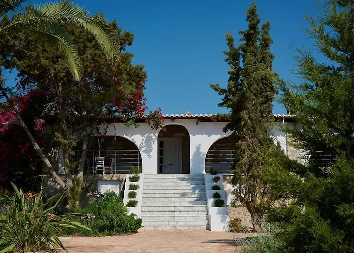 Artemis In Small Kounoupi